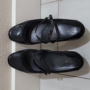 Clarks artisan